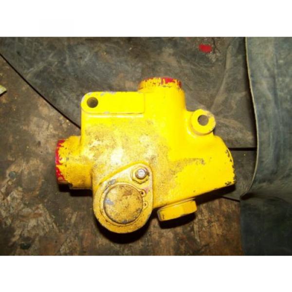 Hydraulic control valve 39013-40c #1 image