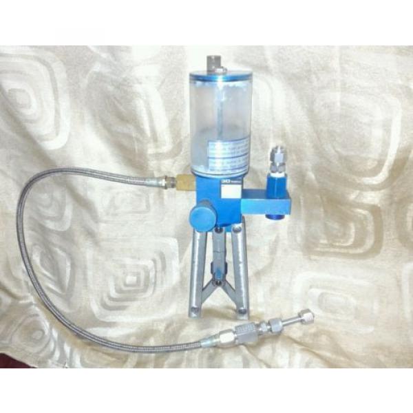 3D Instruments Hydraulic Hand Pump 0-3000 PSI #1 image