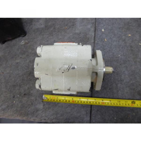 NEW PARKER COMMERCIAL HYDRAULIC PUMP 312-9310-805 #1 image