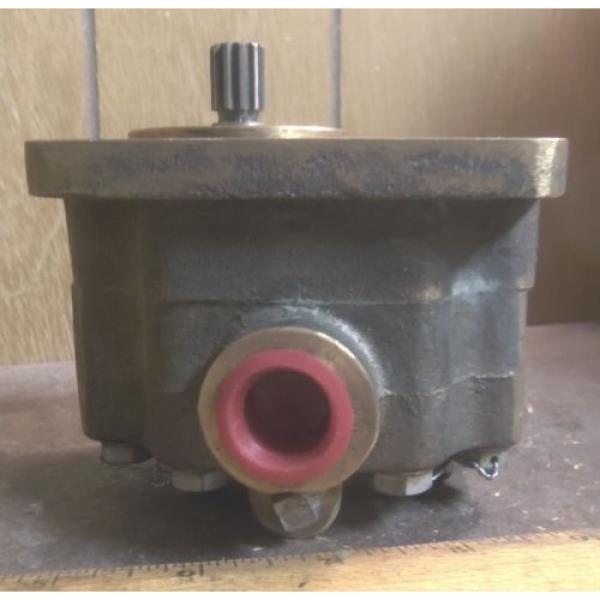 Bronze Hydraulic Pump with Splined Shaft - P/N: 06254701001 (NOS) #5 image