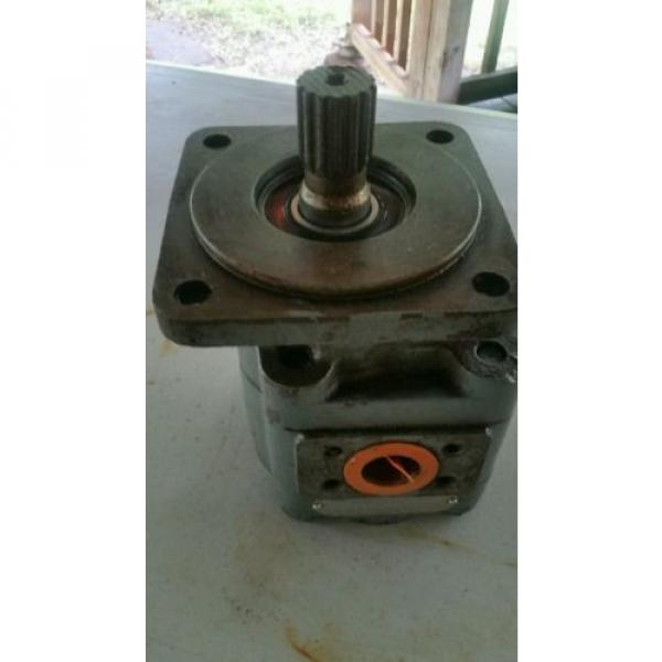 COMMERCIAL SHEARING INC. HYDRAULIC PUMP M50A878BEOL15-7...REBUILT #3 image