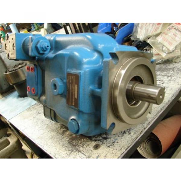 VICKERS PVH074 VARIABLE DISPLACMENT PUMP PVH074R01AA10H002000AB010A #1 image
