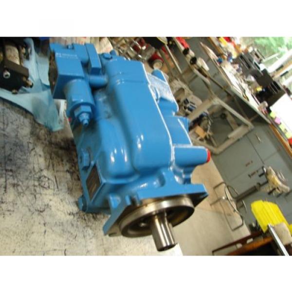 VICKERS PVH074 VARIABLE DISPLACMENT PUMP PVH074R01AA10H002000AB010A #2 image