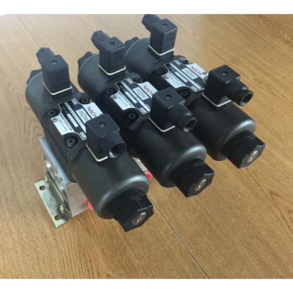 Lot of 3 Nachi SA-G03-C6-D1- E21 Hydraulic Valve with Double Solenoid #2 image
