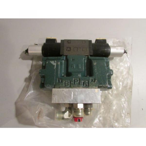 Hydraulic Control Valve With Two Nachi Hydraulic Coils EA64-D2-1A 24VDC #1 image