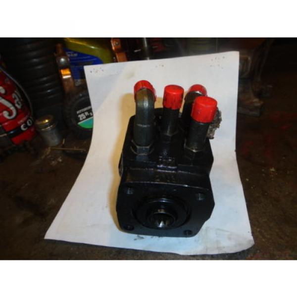 eaton hydraulic pump off forklift  241-5027-002 #2 image