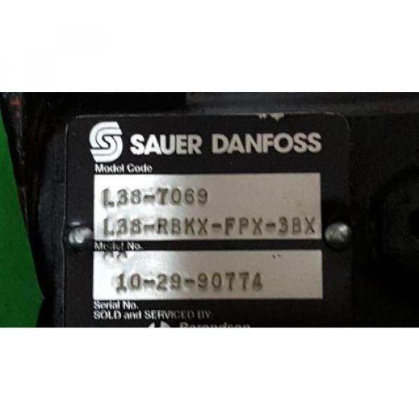 New Sauer Danfoss Hydraulic Variable Piston Pump L38 Model   L38-7069 #4 image