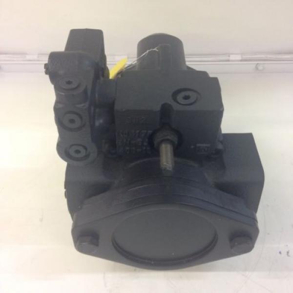 Sauer Danfoss Hydraulic Piston Pump, Model #: LRR03DLS2014NNN3C2BGA6NAAANNNNNN #2 image