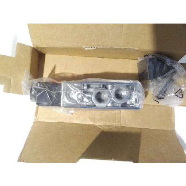 3723522220 Rexroth Wabco Aventics 3/2-way Solenoid Operated Directional valve #4 image