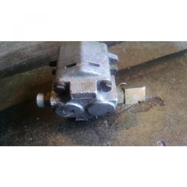 Rexroth SR1237EK65L 100 05116 Tang Drive Hydraulic Gear pumps #2 image